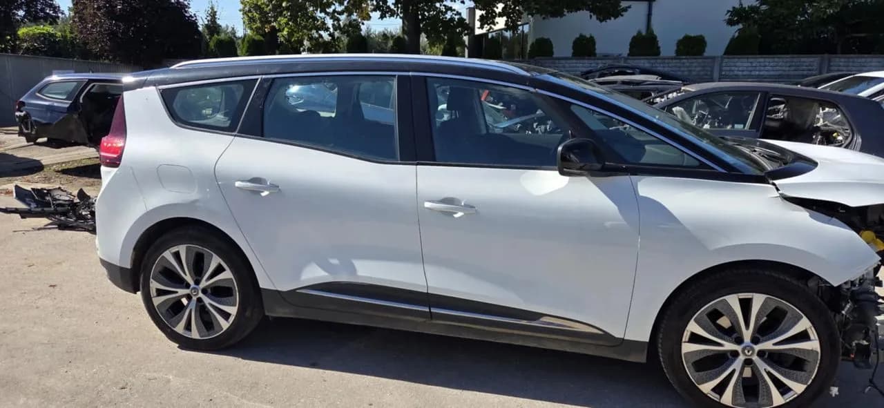 RENAULT GRAND SCENIC IV BIXUF błotnik prawy tył – zdjęcie 1
