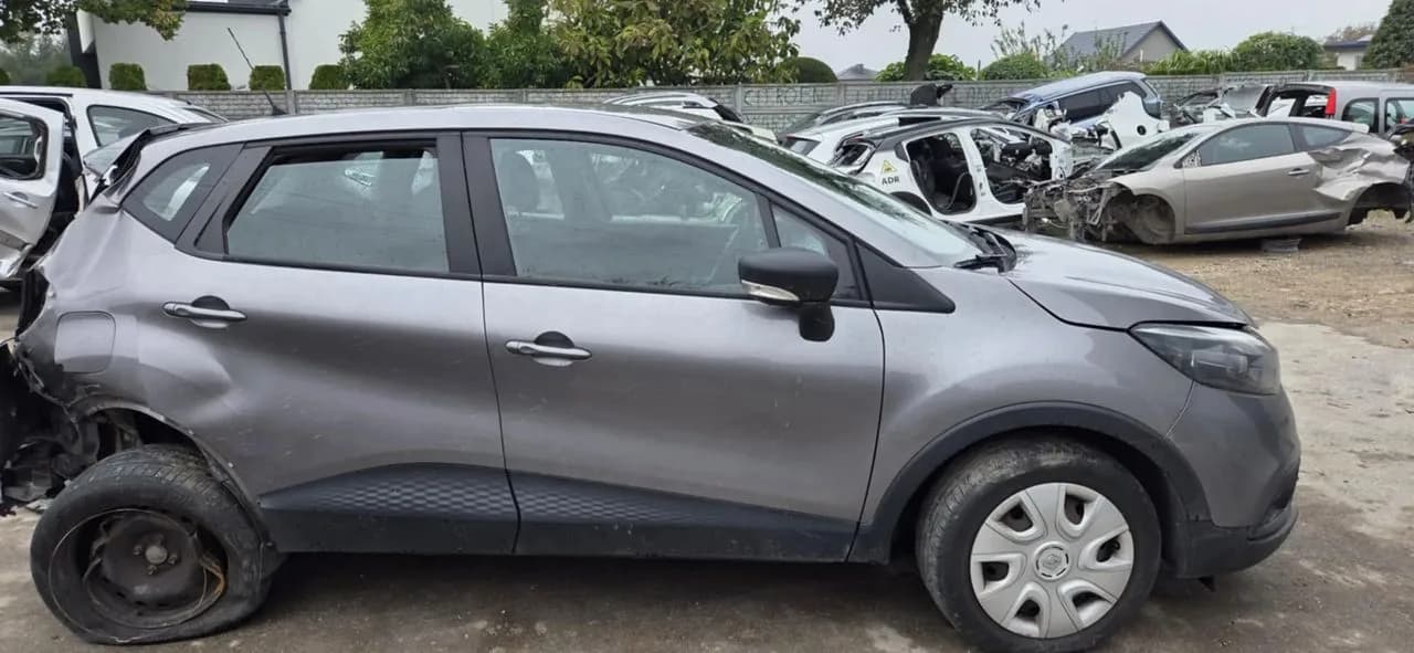 RENAULT CAPTUR TEKNG drzwi prawy tył komplet – zdjęcie 1