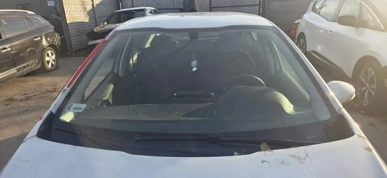 PEUGEOT 208 szyba przód czołowa przednia – zdjęcie 1