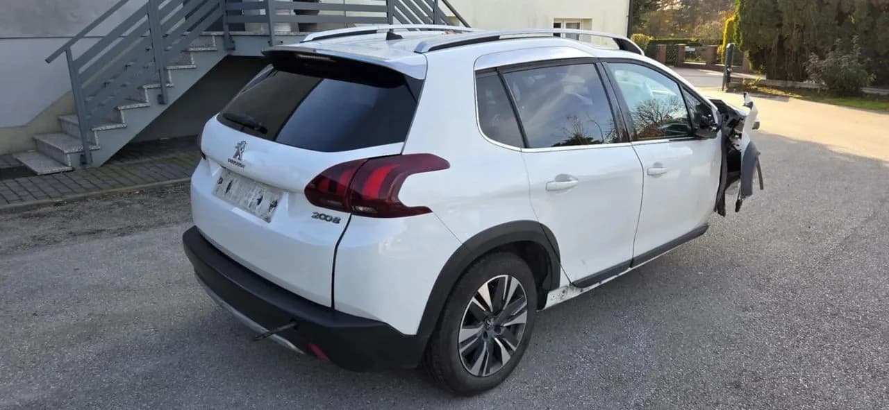 PEUGEOT 2008 EWP błotnik prawy tył – zdjęcie 1