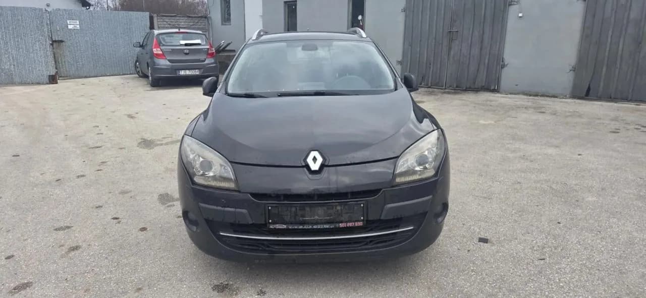 RENAULT MEGANE III lampa prawy przód xenon komplet – zdjęcie 1
