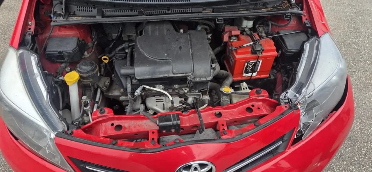 TOYOTA YARIS III 1,0 belka sanki wózek pod silnik – zdjęcie 1