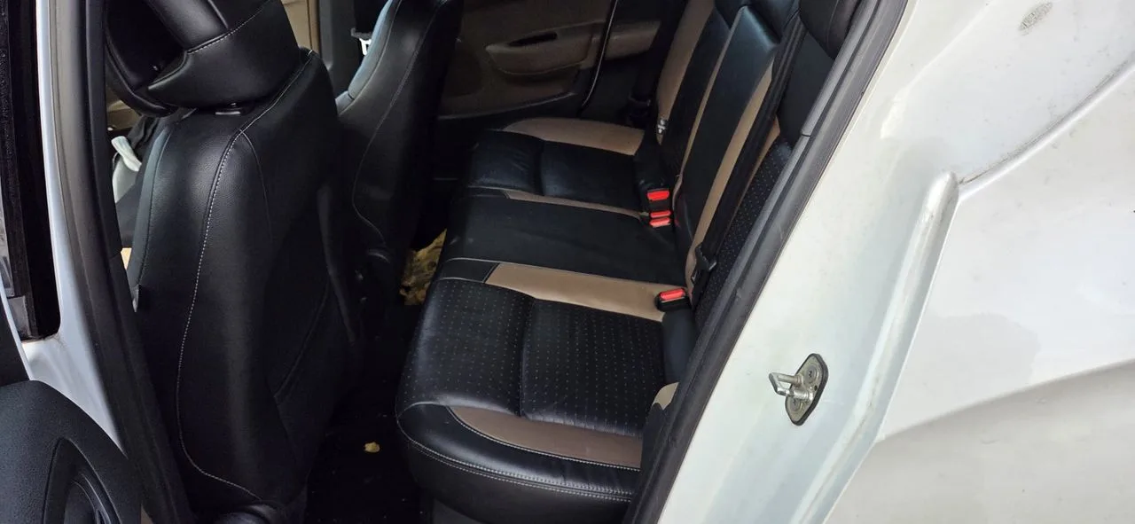 CITROEN DS4 fotel kanapa tył – zdjęcie 1