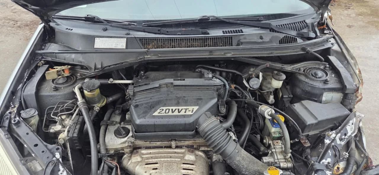 TOYOTA RAV4 II 2,0 150KM alternator – zdjęcie 1