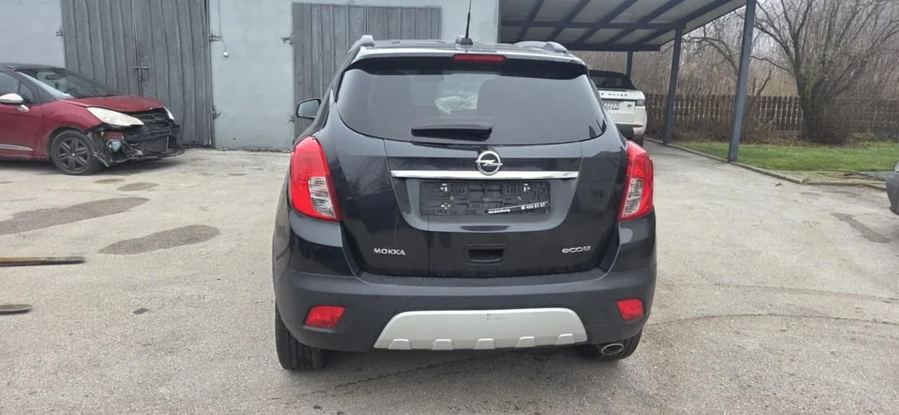 OPEL MOKKA Z22C pas tył podłoga wanna – zdjęcie 1