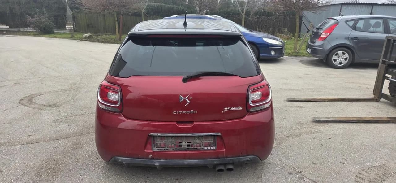 CITROEN DS3 KJC pas tył podłoga wanna – zdjęcie 1