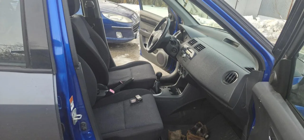 Suzuki Swift mk6 fotel lewy lub prawy przód europa – zdjęcie 1