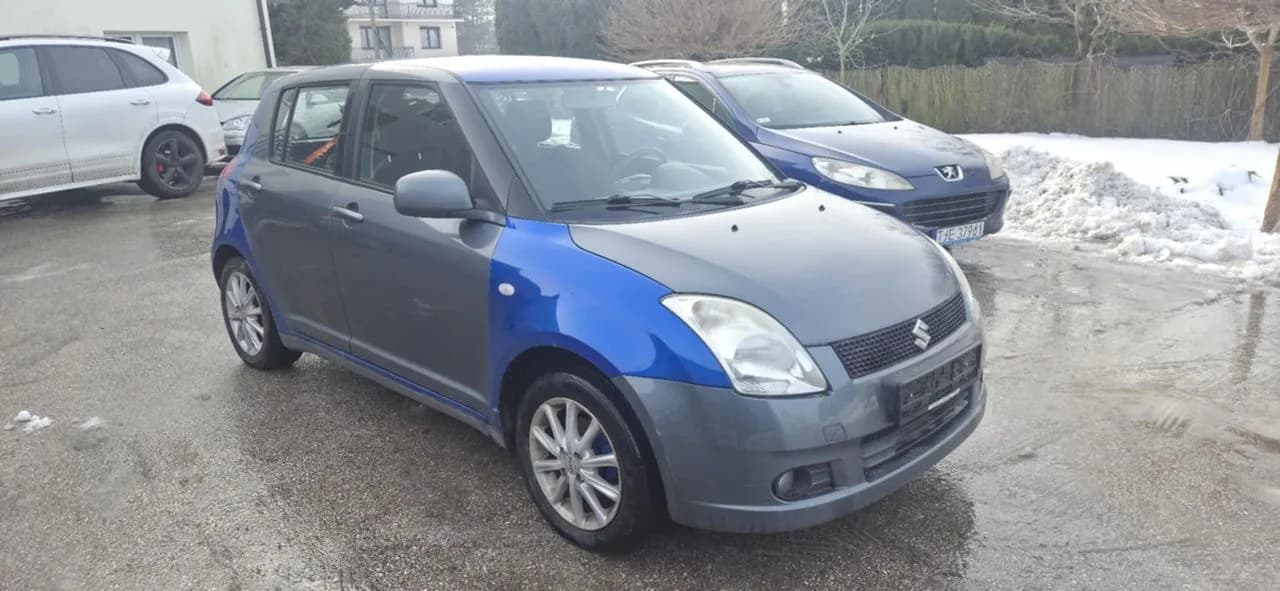 Suzuki Swift mk6 błotnik przód prawy – zdjęcie 1