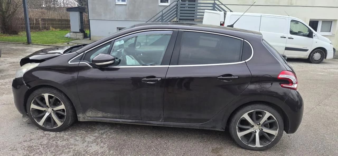 PEUGEOT 208 felga aluminiowa R17 oryginalna – zdjęcie 1