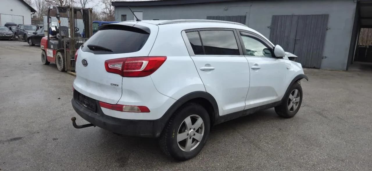 KIA SPORTAGE III WD błotnik prawy tył – zdjęcie 1