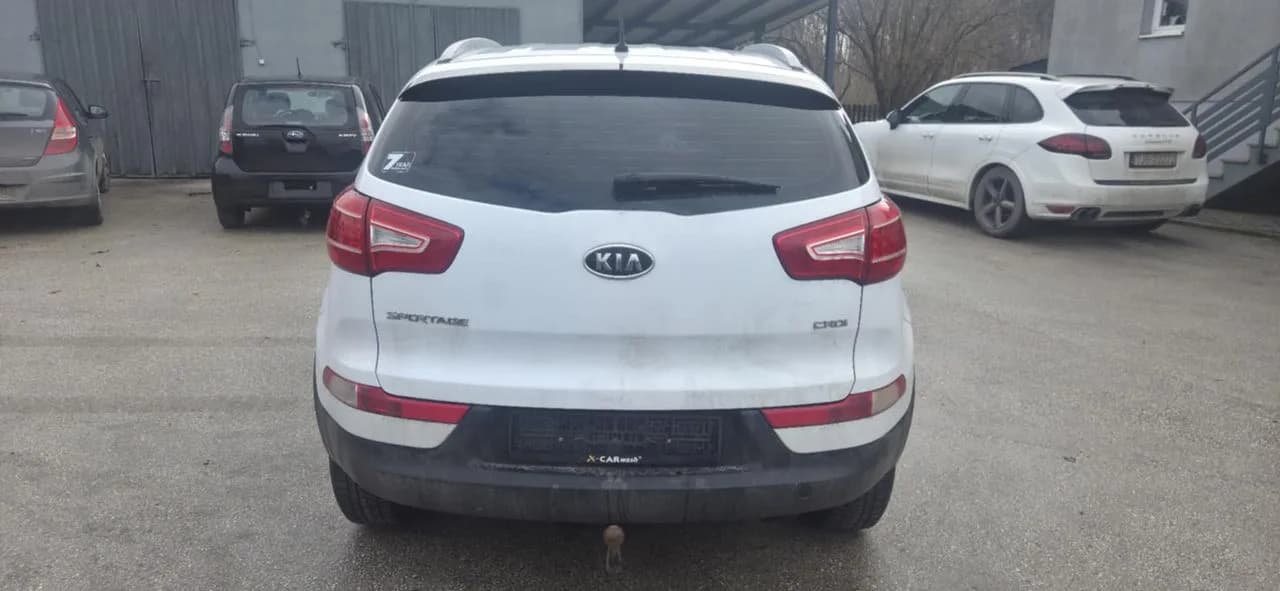 KIA SPORTAGE III WD zderzak tył komplet – zdjęcie 1