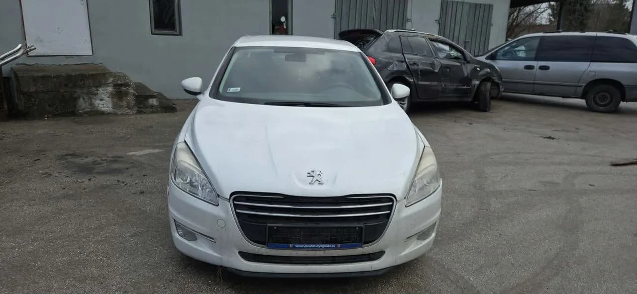 Peugeot 508 1,6 thp pas przedni – zdjęcie 1