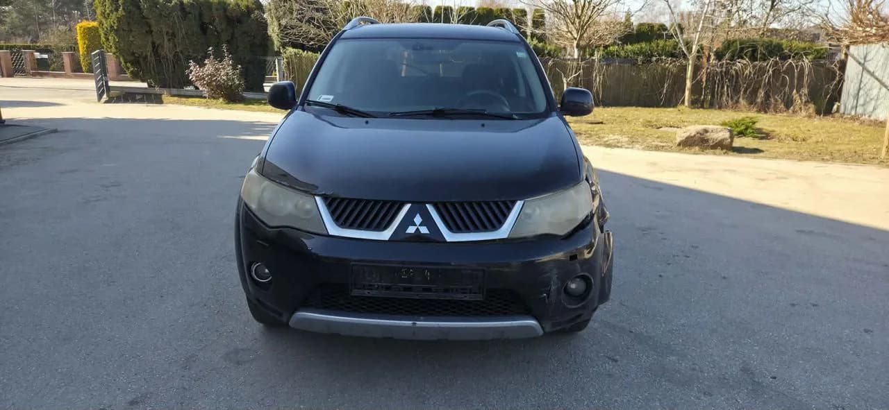 MITSUBISHI OUTLANDER II X42 pas przedni góra – zdjęcie 1