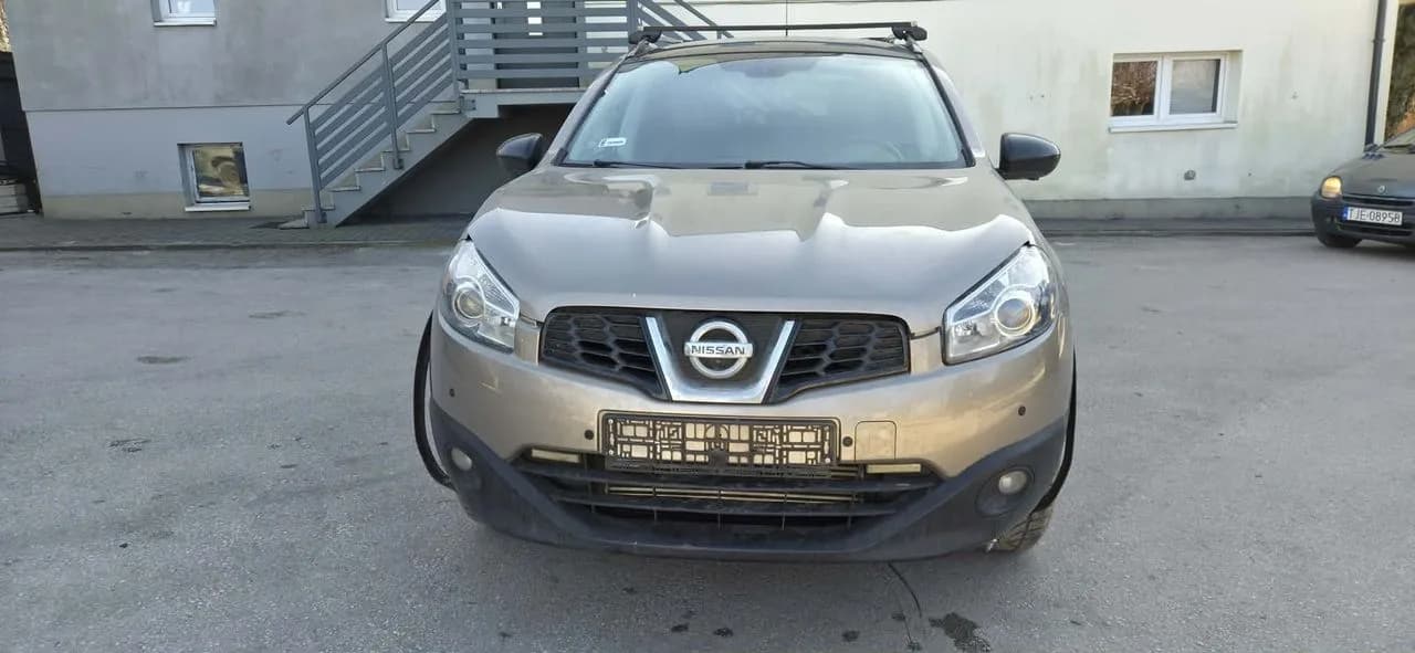 NISSAN QASHQAI LIFT I10 lampa prawy lewy przód – zdjęcie 1