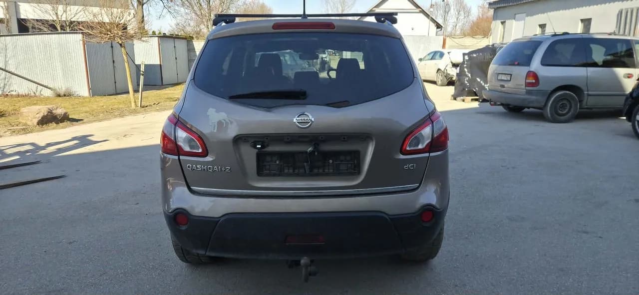 NISSAN QASHQAI +2 LIFT I10 C30G pas tył podłoga wanna – zdjęcie 1