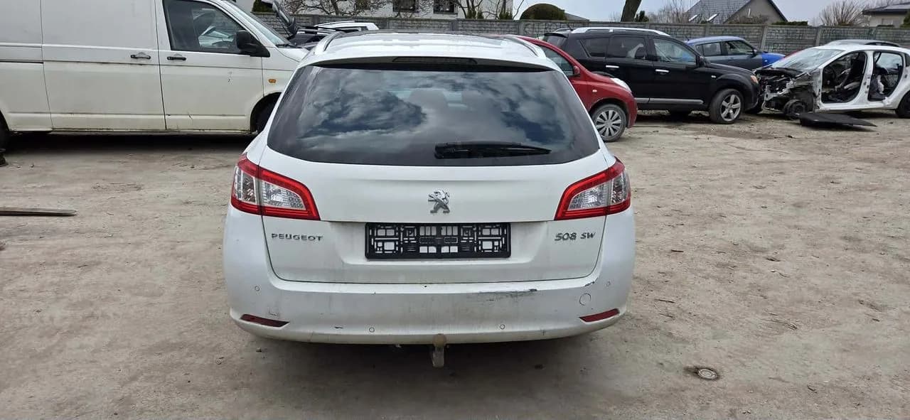 PEUGEOT 508 EWPB kombi pas tył podłoga wanna – zdjęcie 1