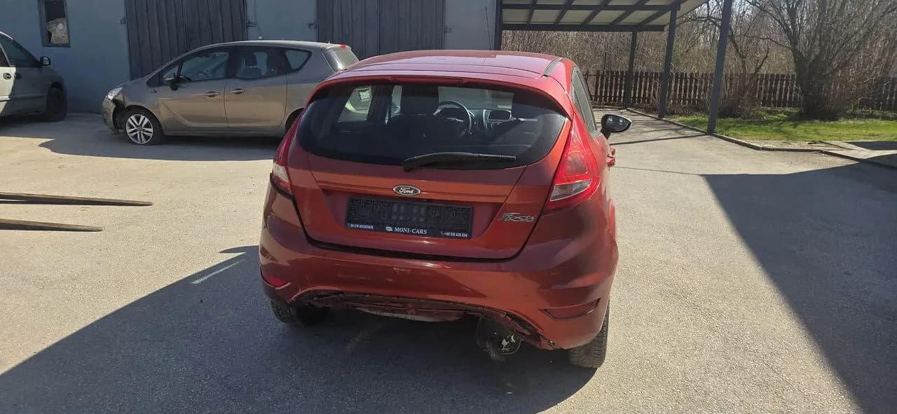 FORD FIESTA MK7 lampa prawy tył – zdjęcie 1