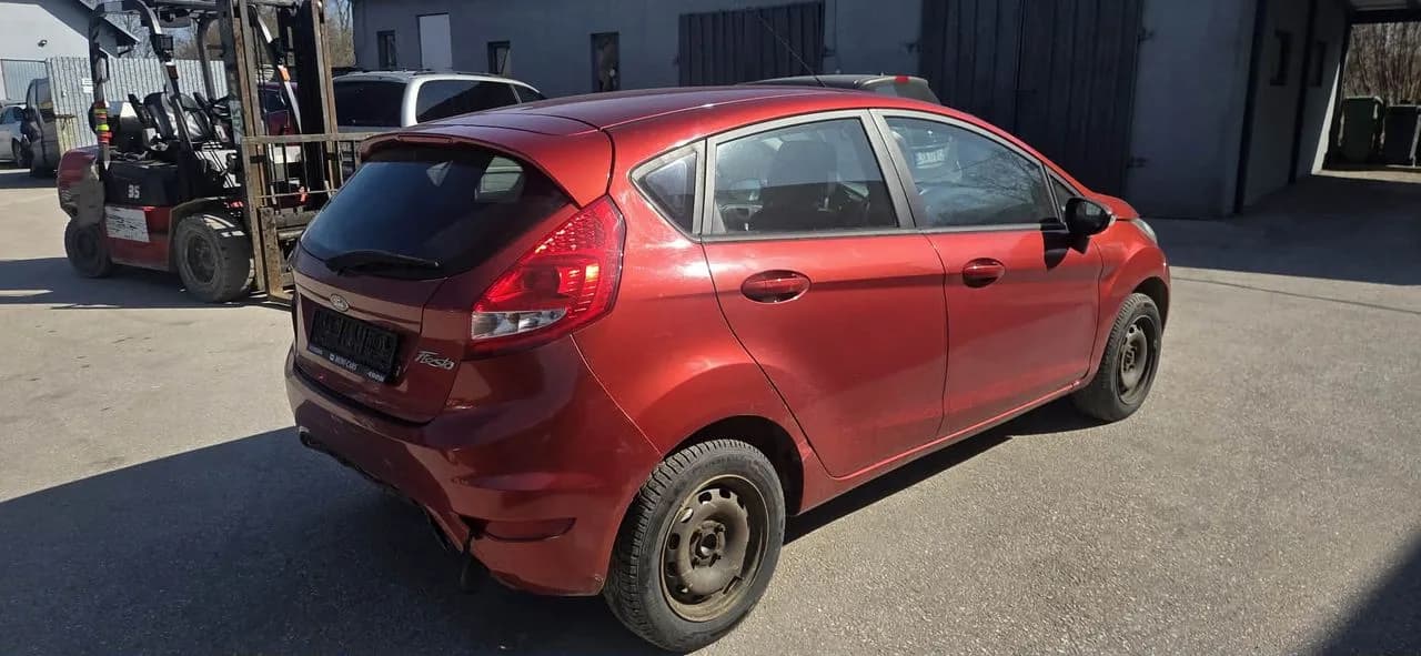 FORD FIESTA MK7 belka zawieszenia tył – zdjęcie 1