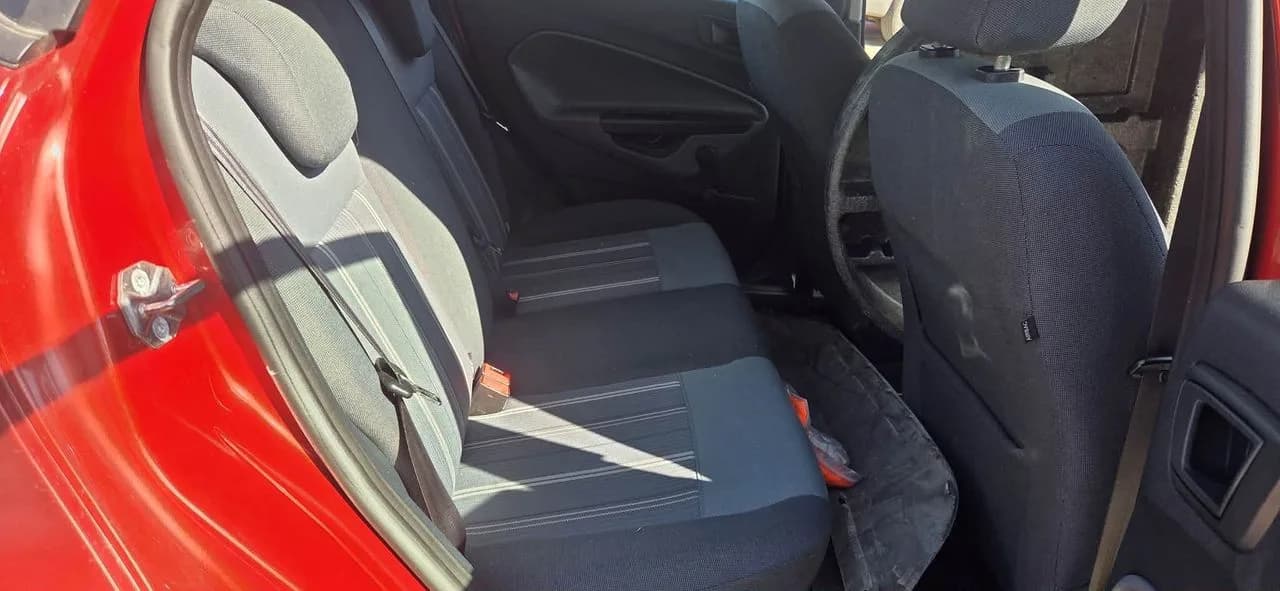 FORD FIESTA MK7 kanapa tył – zdjęcie 1