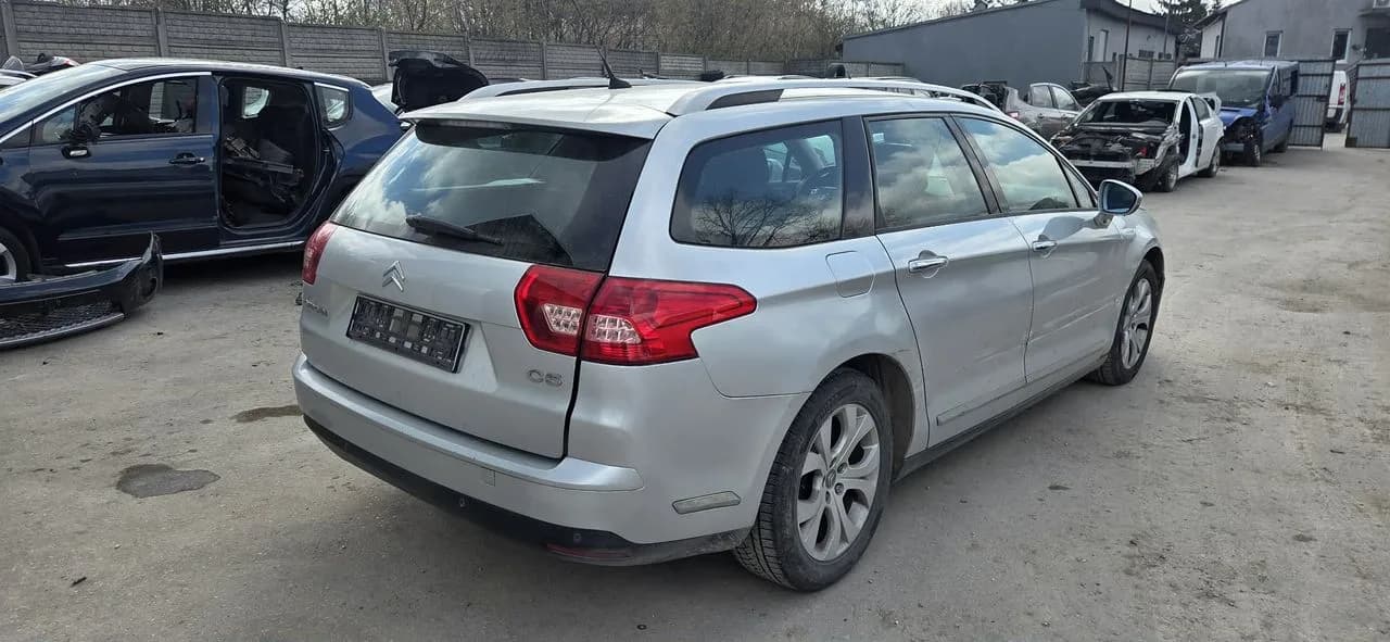 CITROEN C5 III kombi belka zawieszenia tył komplet – zdjęcie 1