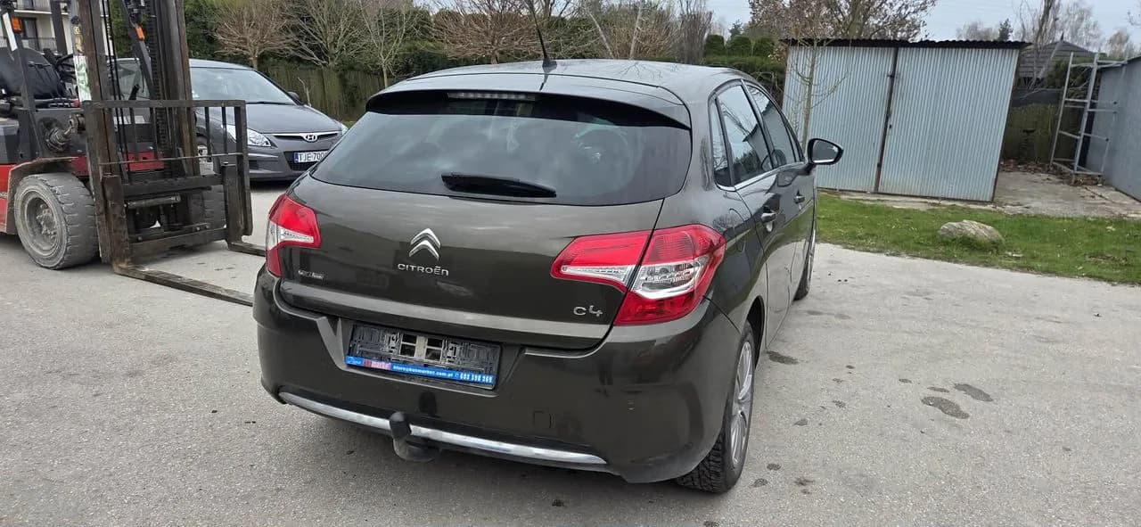 CITROEN C4 II B7 KDK pas tył podłoga wanna – zdjęcie 1