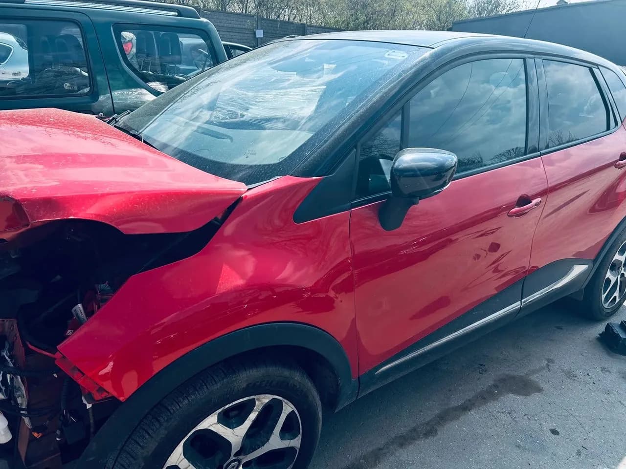 RENAULT CAPTUR BIXPA błotnik lewy przód – zdjęcie 1