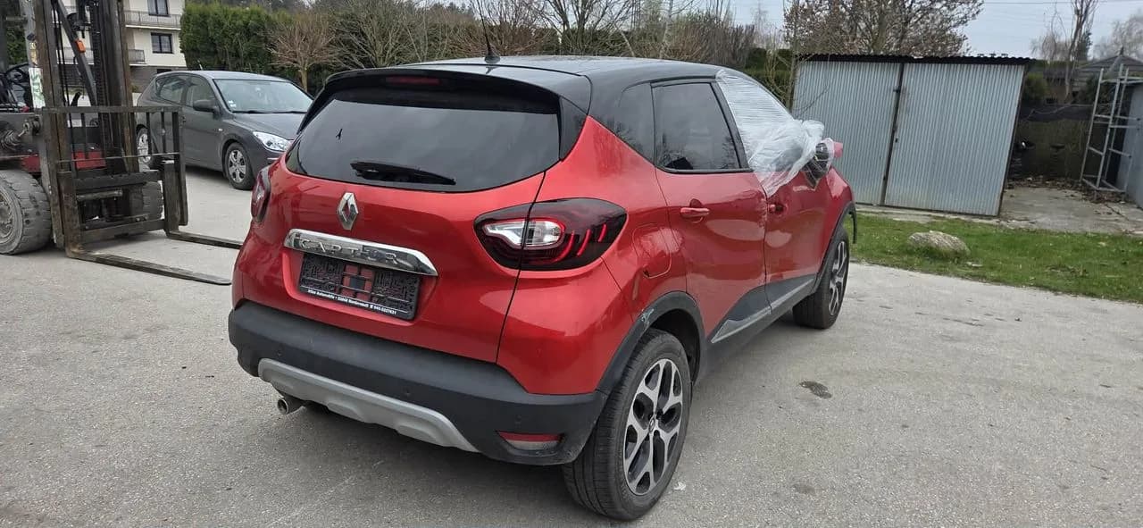 RENAULT CAPTUR BIXPA błotnik prawy tył – zdjęcie 1