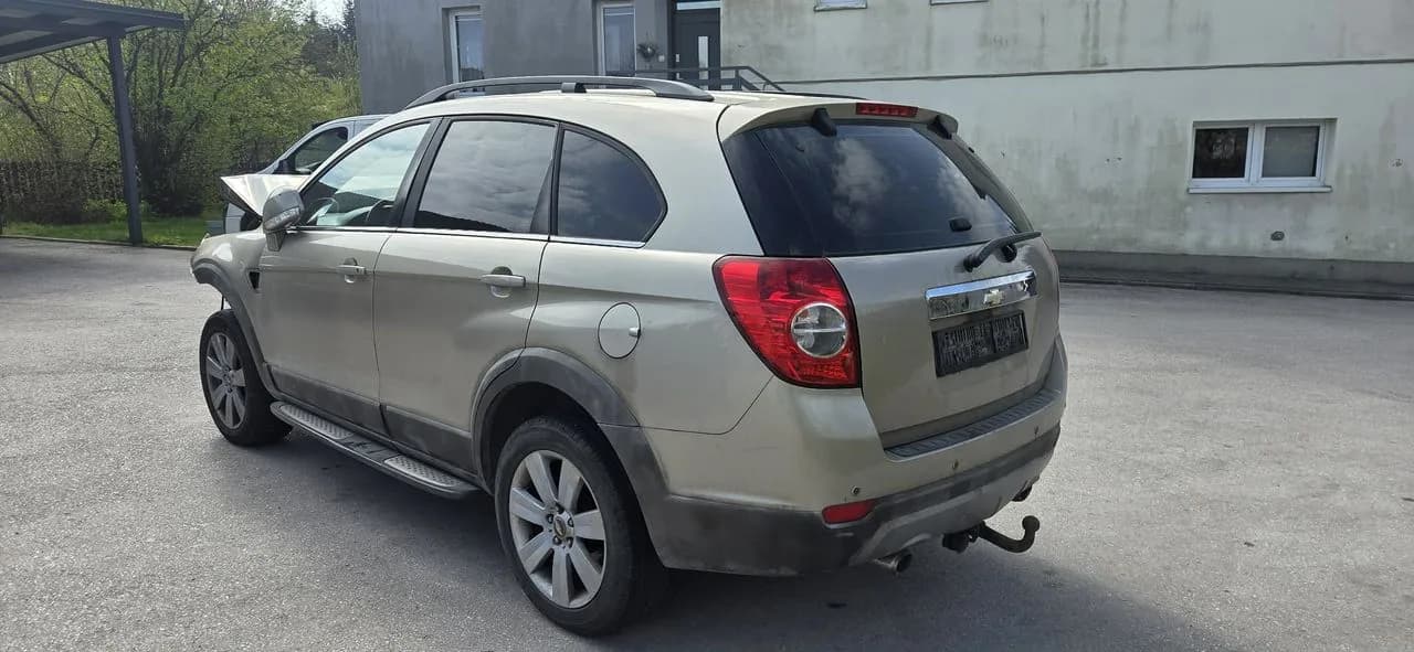 CHEVROLET CAPTIVA 55U błotnik lewy prawy tył – zdjęcie 1