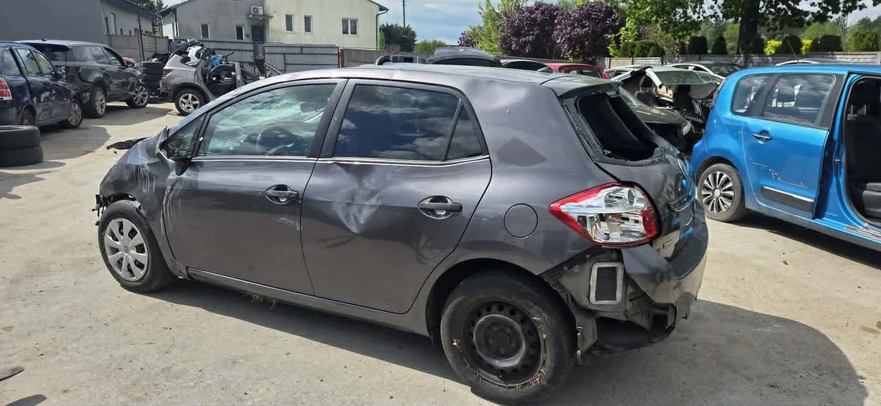 TOYOTA AURIS 1G3 błotnik lewy tył – zdjęcie 1