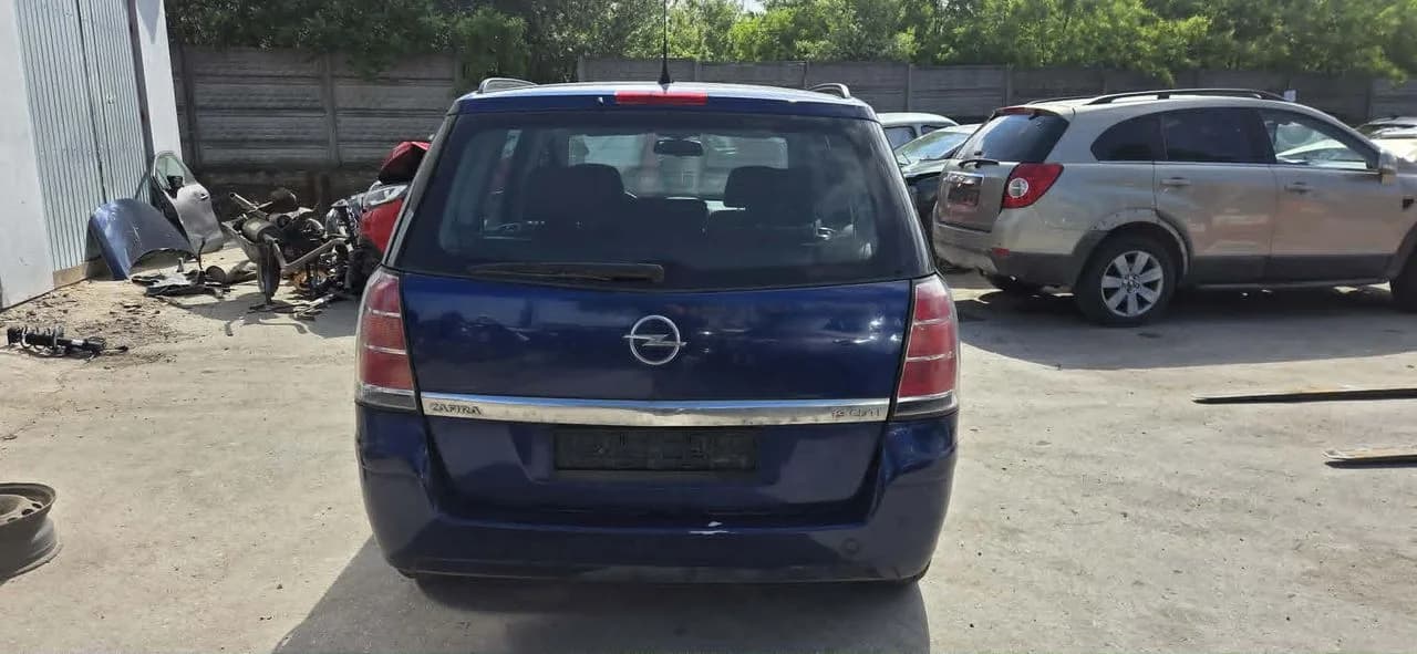OPEL ZAFIRA B Z21B klapa tył komplet szyba – zdjęcie 1