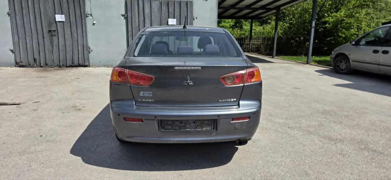 MITSUBISHI LANCER IX A39 sedan pas tył podłoga wanna – zdjęcie 1