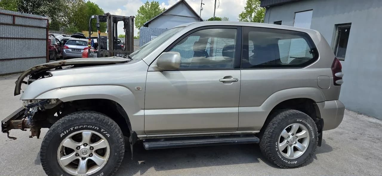 TOYOTA LAND CRUISER FJ120 3 drzwi prawy lewy przód komplet – zdjęcie 1