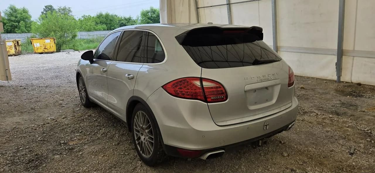 PORSCHE CAYENNE S 7P 4,8 belka zawieszenie tył – zdjęcie 1