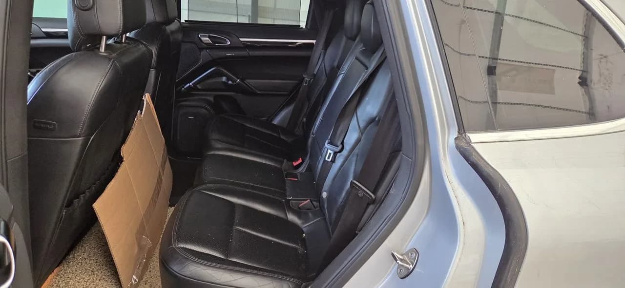 PORSCHE CAYENNE S 7P fotel kanapa tył 5 – zdjęcie 1
