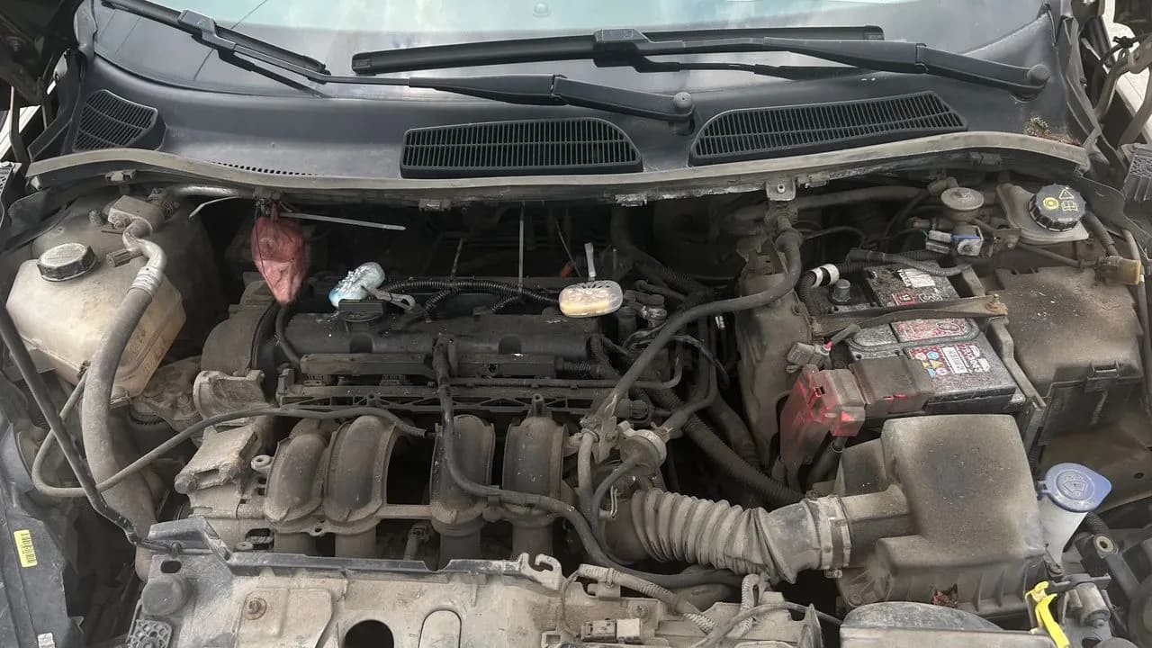 FORD FIESTA MK7 1,4 96KM alternator – zdjęcie 1