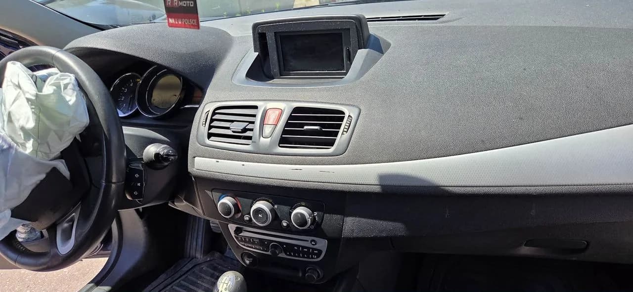 RENAULT MEGANE III radio nawigacja komplet oryginał fabryczne – zdjęcie 1