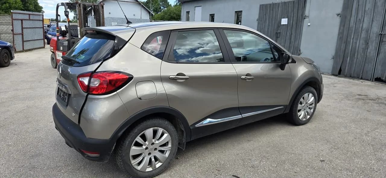 RENAULT CAPTUR TEHNK słupek próg prawy – zdjęcie 1