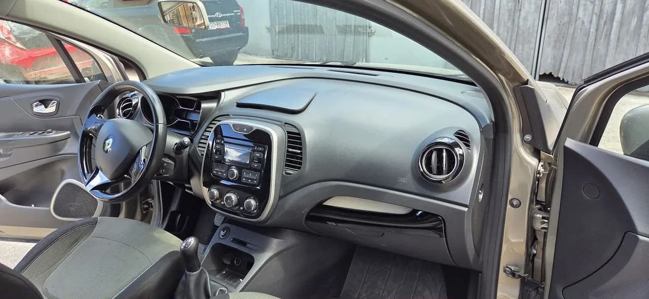 RENAULT CAPTUR nagrzewnica komplet wentylator – zdjęcie 1