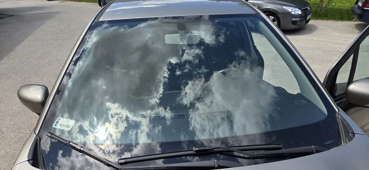 RENAULT CAPTUR szyba przednia czołowa – zdjęcie 1