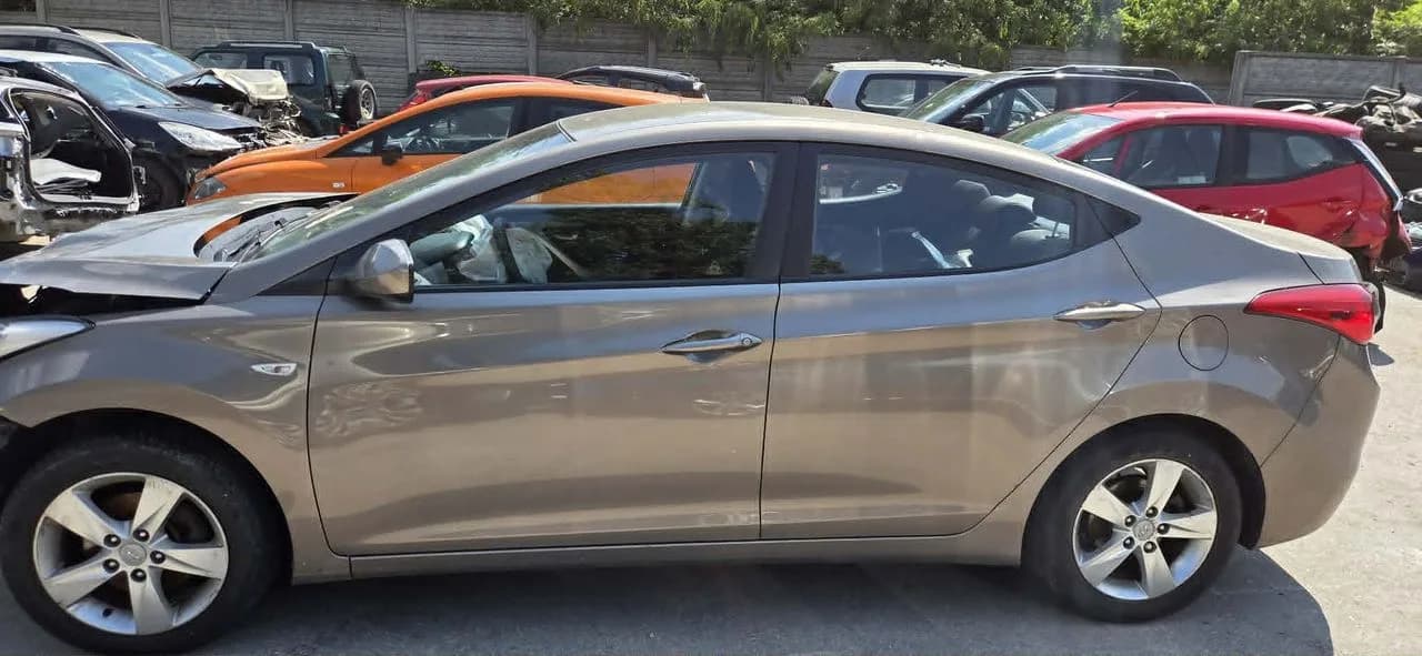 HYUNDAI ELANTRA V P7N słupek próg prawy lewy – zdjęcie 1