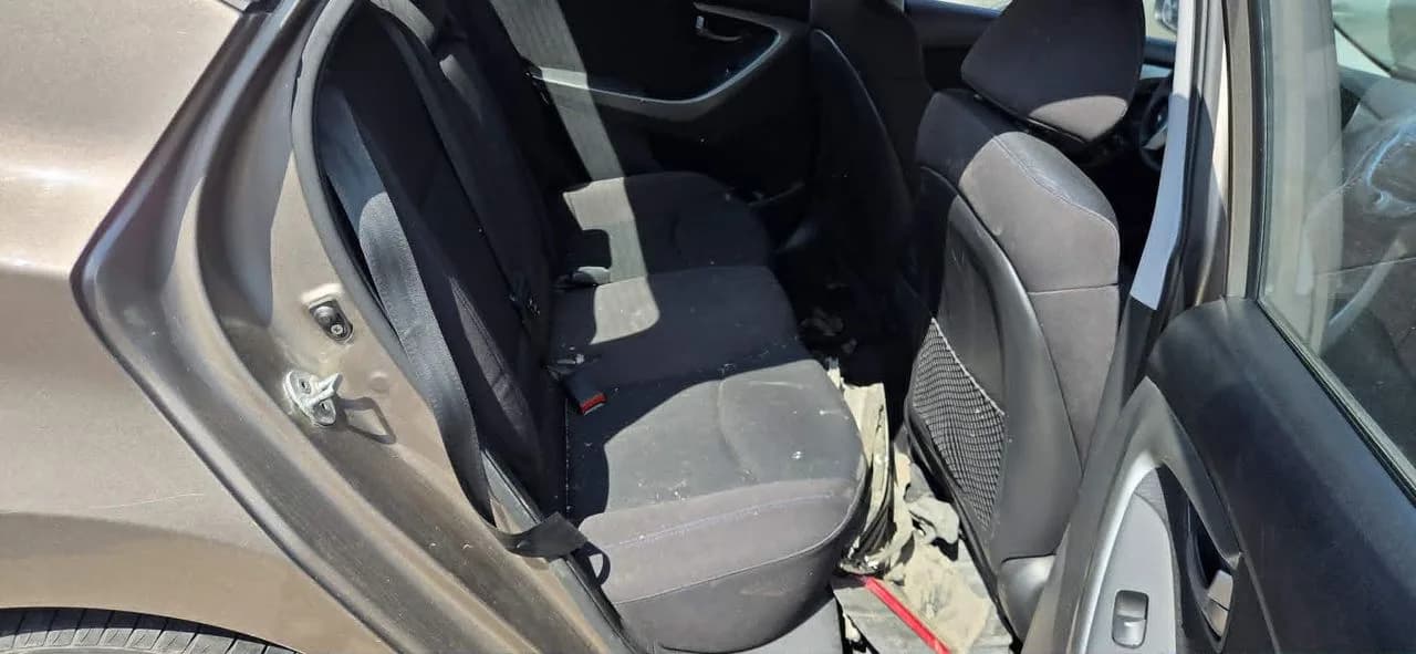 HYUNDAI ELANTRA V fotel kanapa tył – zdjęcie 1