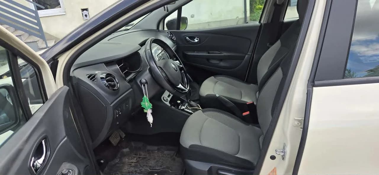 RENAULT CAPTUR fotel lewy przód – zdjęcie 1