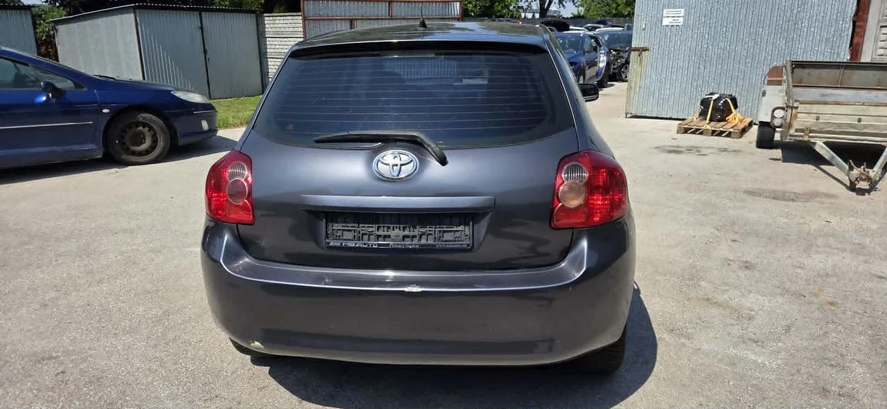 TOYOTA AURIS 1G3 klapa tył komplet szyba – zdjęcie 1