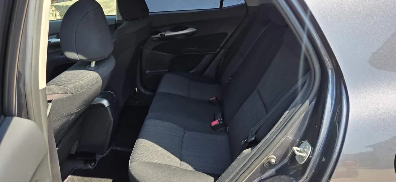 TOYOTA AURIS kanapa tył – zdjęcie 1