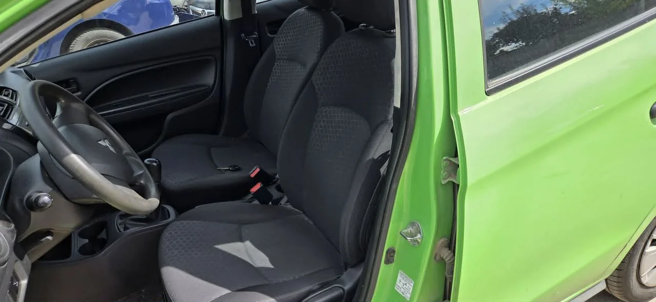 MITSUBISHI SPACE STAR II fotel prawy lewy przód – zdjęcie 1