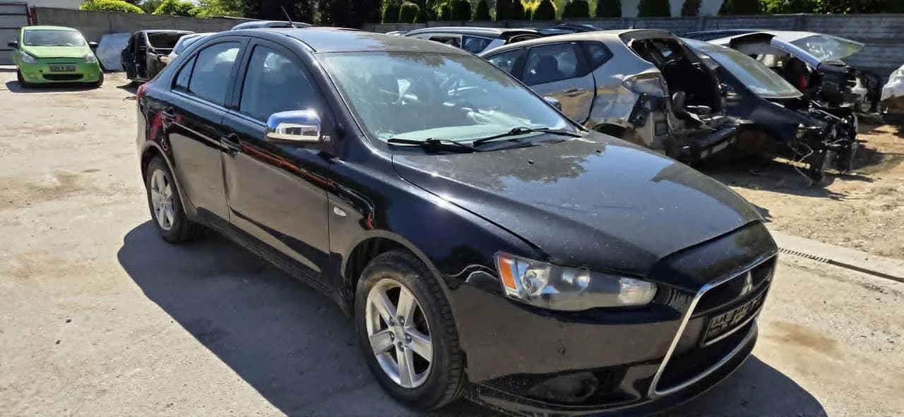 MITSUBISHI LANCER X X42 błotnik prawy przód – zdjęcie 1