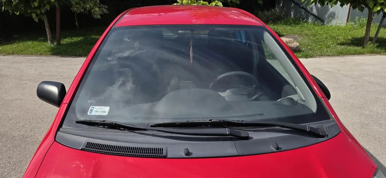 TOYOTA YARIS II szyba przednia czołowa – zdjęcie 1