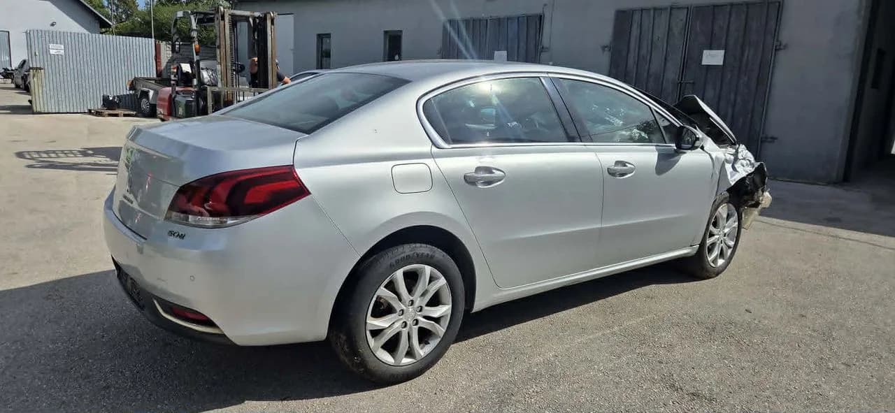 PEUGEOT 508 EZRC lift sedan błotnik prawy tył – zdjęcie 1