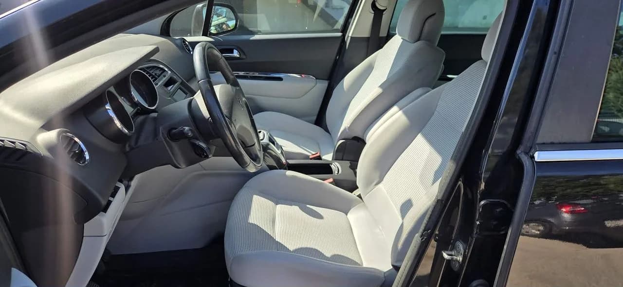 PEUGEOT 5008 fotel prawy lewy przód – zdjęcie 1