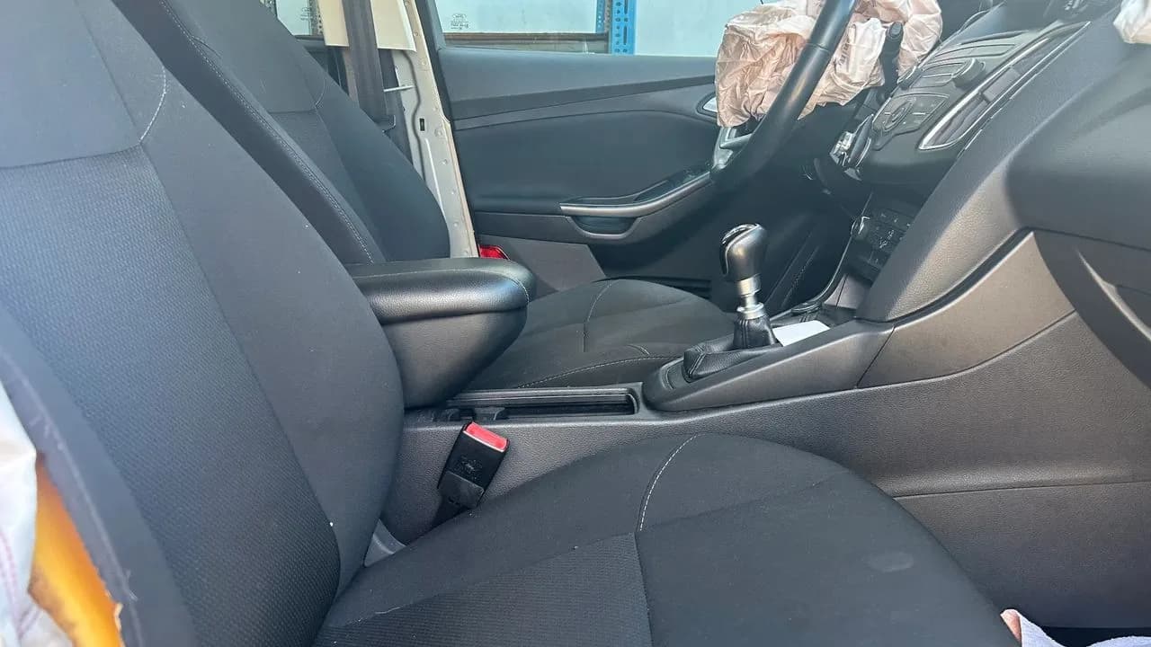 FORD FOCUS MK3 fotel prawy przód – zdjęcie 1
